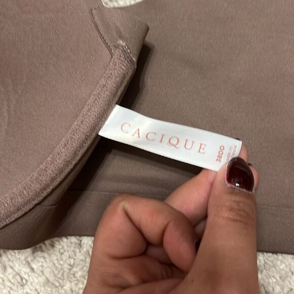 NWT Modern Cacique Collection Lightly Lines Full Coverage 38DD Back Coverage Bra - Picture 3 of 4